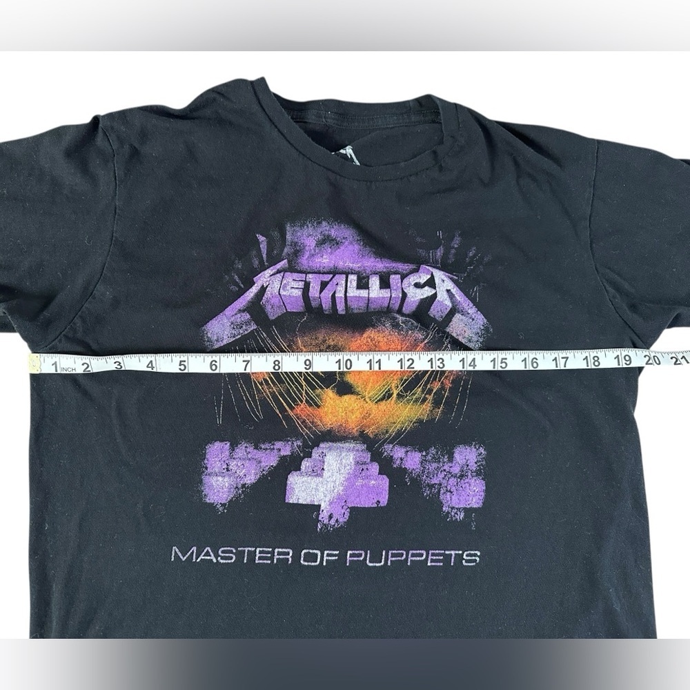 Metallica “Master of Puppets” Graphic Tee – Size M - Picture 2 of 5